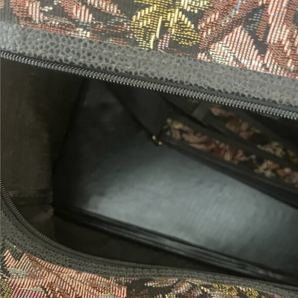 Vintage 1980s Jordache Floral Weekender Bag, Timeless Aesthetic Tapestry Duffle - Picture 7 of 8